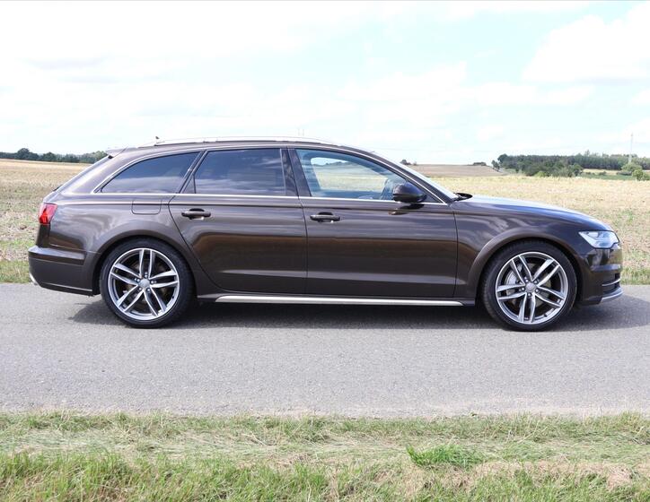 Audi A6 Allroad 8