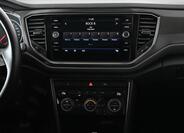 Volkswagen T-Roc 12