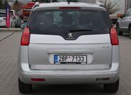 Peugeot 5008 9