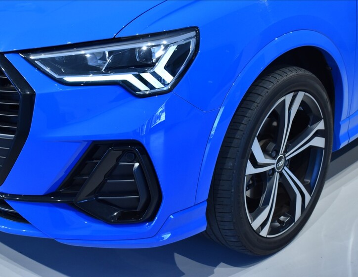 Audi Q3 4