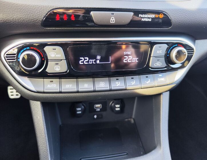 Hyundai i30 21