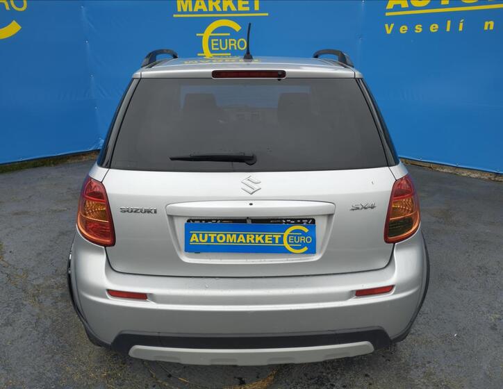 Suzuki SX4 6