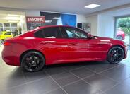 Alfa Romeo Giulia 4