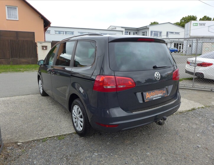 Volkswagen Sharan 8