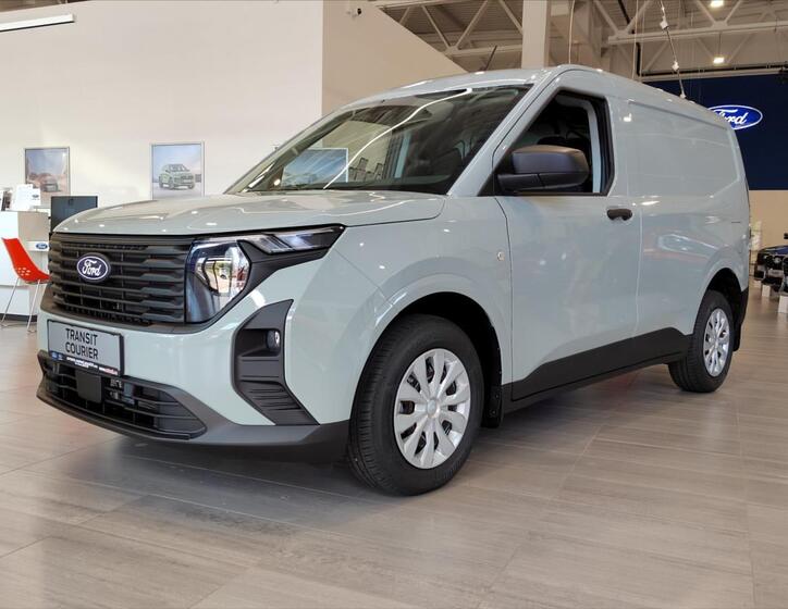 Ford Transit Courier 11