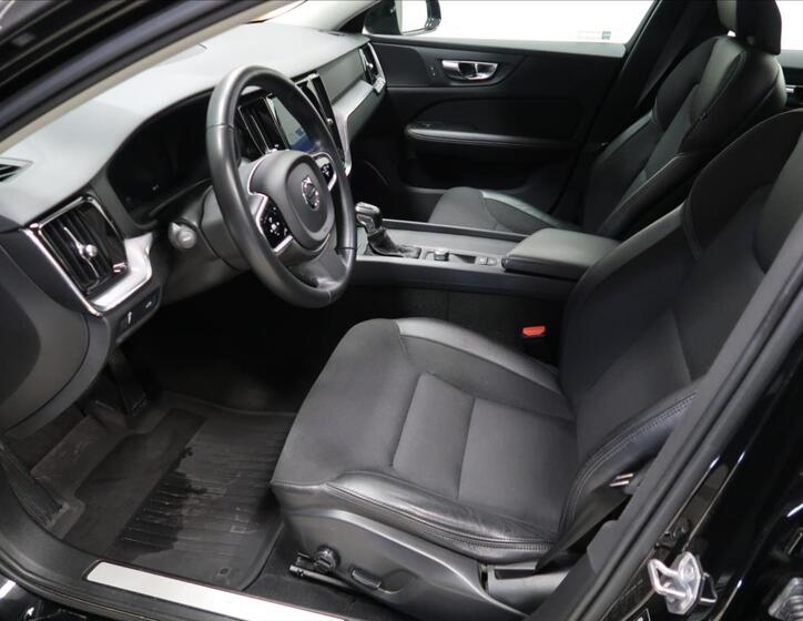Volvo V60 7