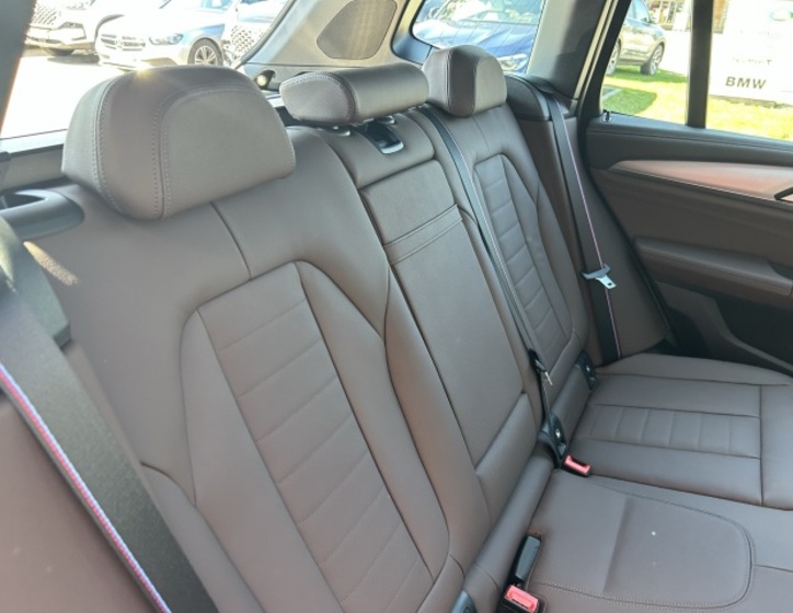 BMW iX3 22