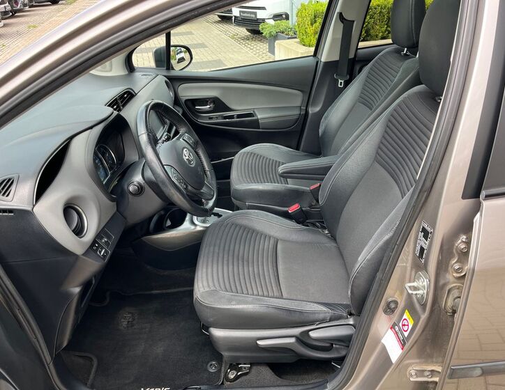 Toyota Yaris 13