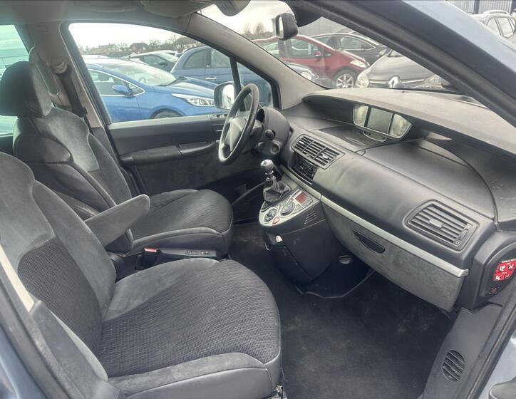 Citroën C8 18