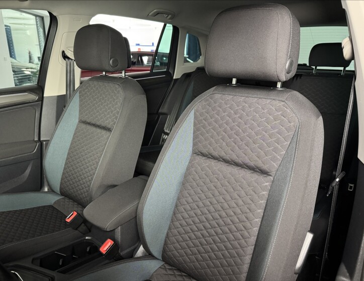 Volkswagen Tiguan 24