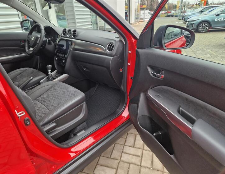 Suzuki Vitara 10