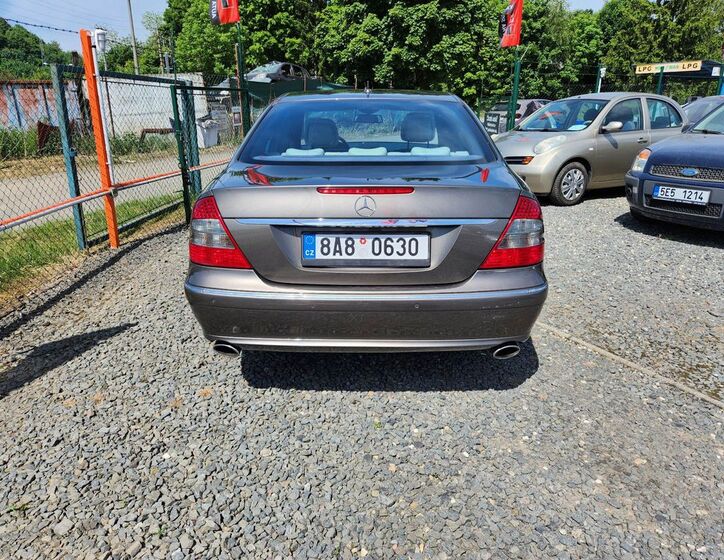 Mercedes-Benz Třídy E 6
