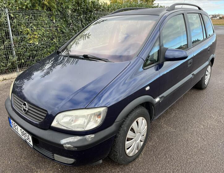 Opel Zafira 1