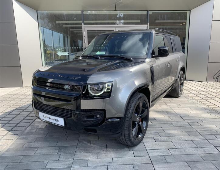 Land Rover Defender 1