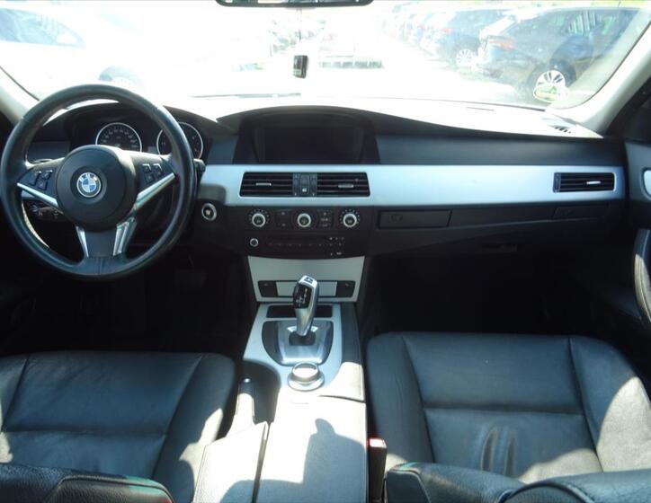 BMW Řada 5 13