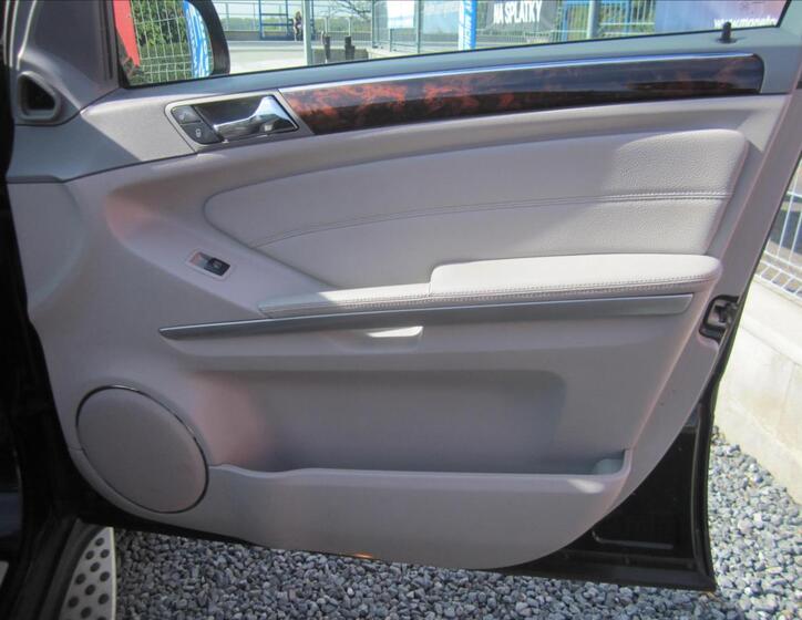 Mercedes-Benz GL 21