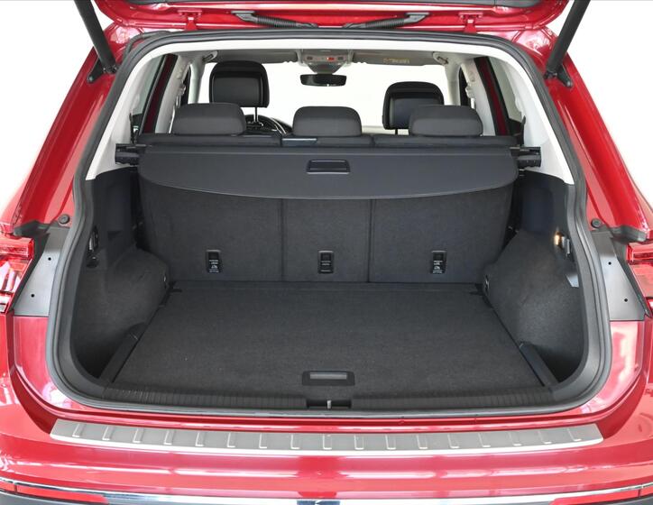 Volkswagen Tiguan Allspace 6