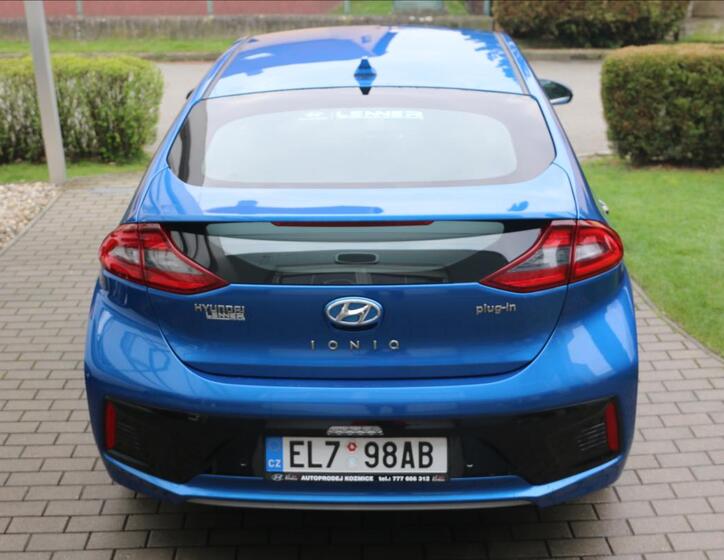 Hyundai IONIQ 16