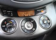 Toyota RAV4 13