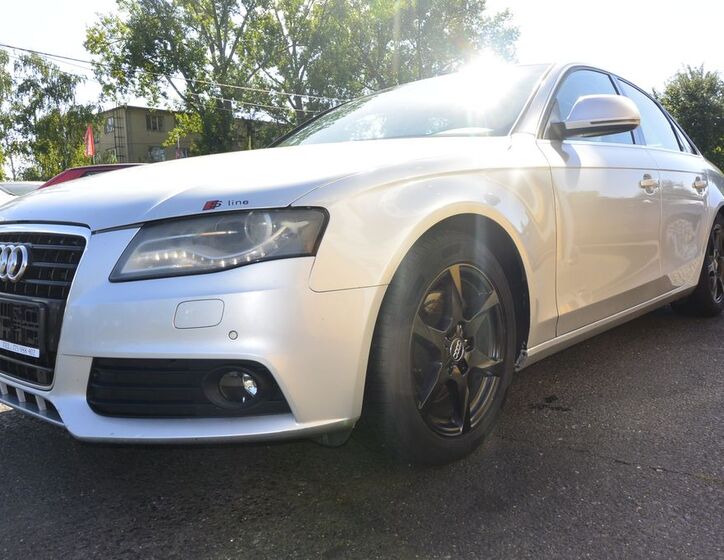 Audi A4 48
