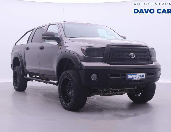 Toyota Tundra 1