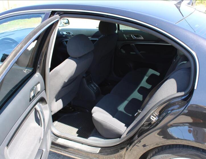 Škoda Superb 11