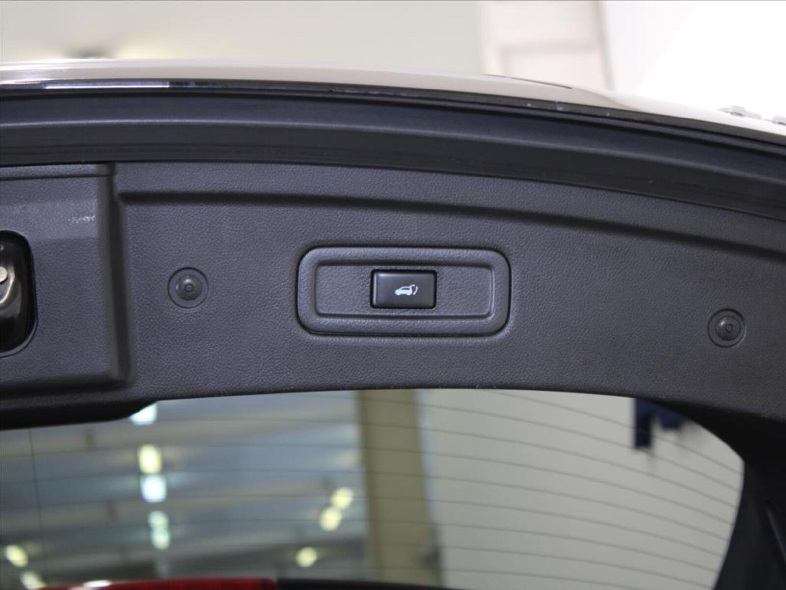 Infiniti FX30 28