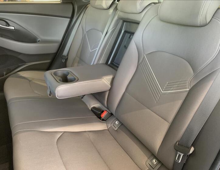 Hyundai i30 14