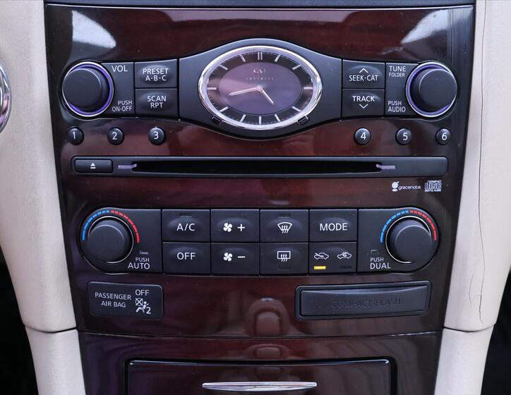 Infiniti EX35 30