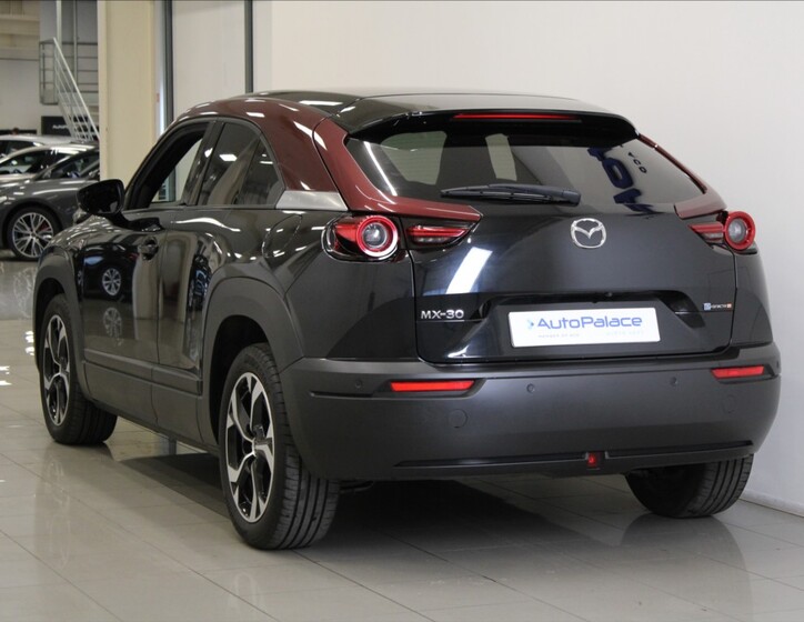 Mazda MX-30 3