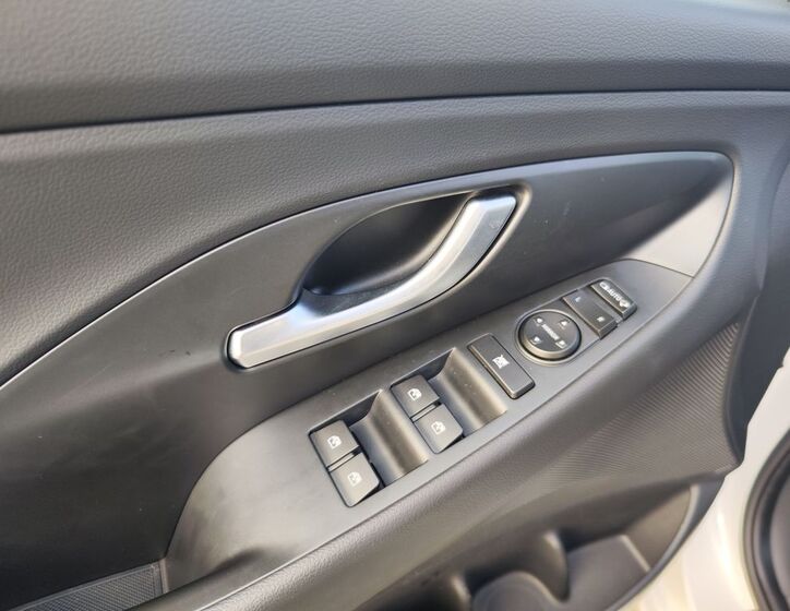 Hyundai i30 32