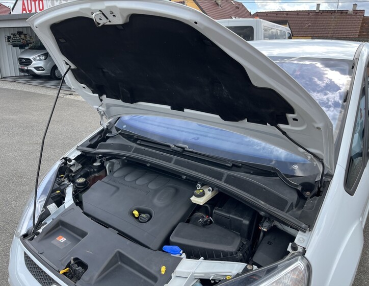 Ford S-MAX 32
