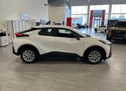 Toyota C-HR 4