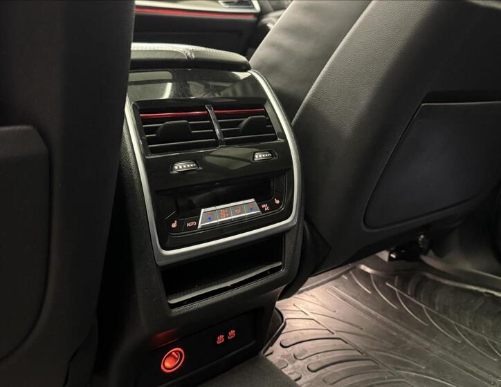 BMW X7 41