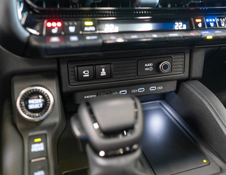Toyota Land Cruiser 28