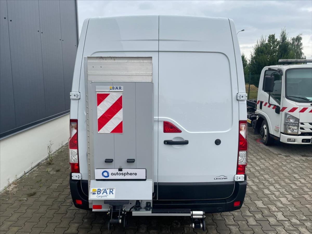 Nissan Interstar