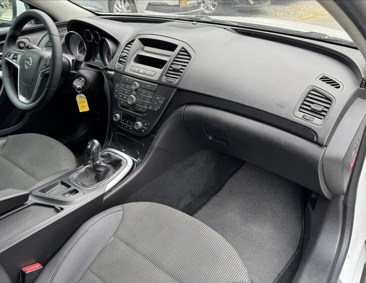 Opel Insignia 27