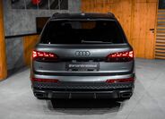 Audi Q7 21