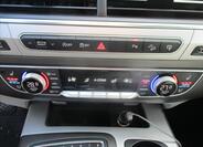 Audi Q7 19