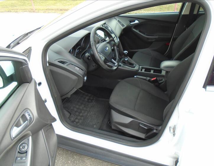 Ford Focus 7