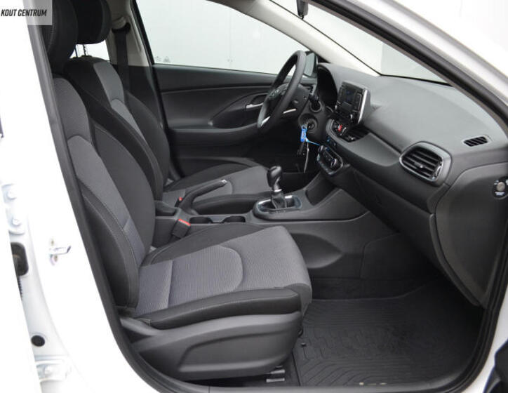 Hyundai i30 11