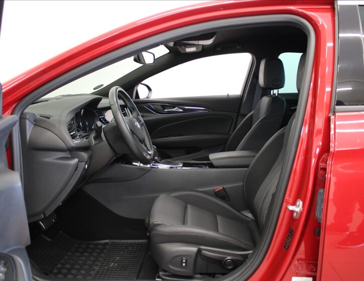 Opel Insignia 6