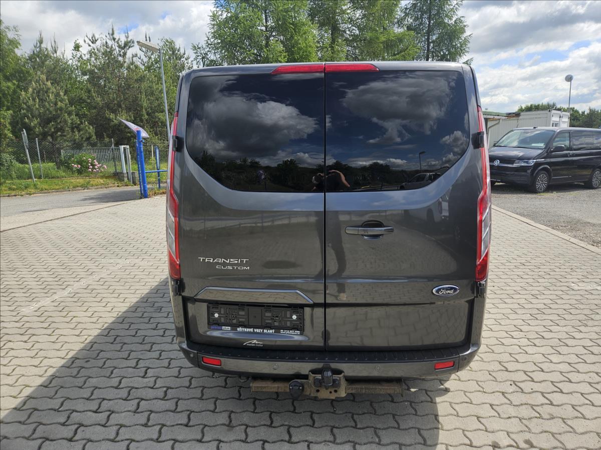 Ford Tourneo Custom