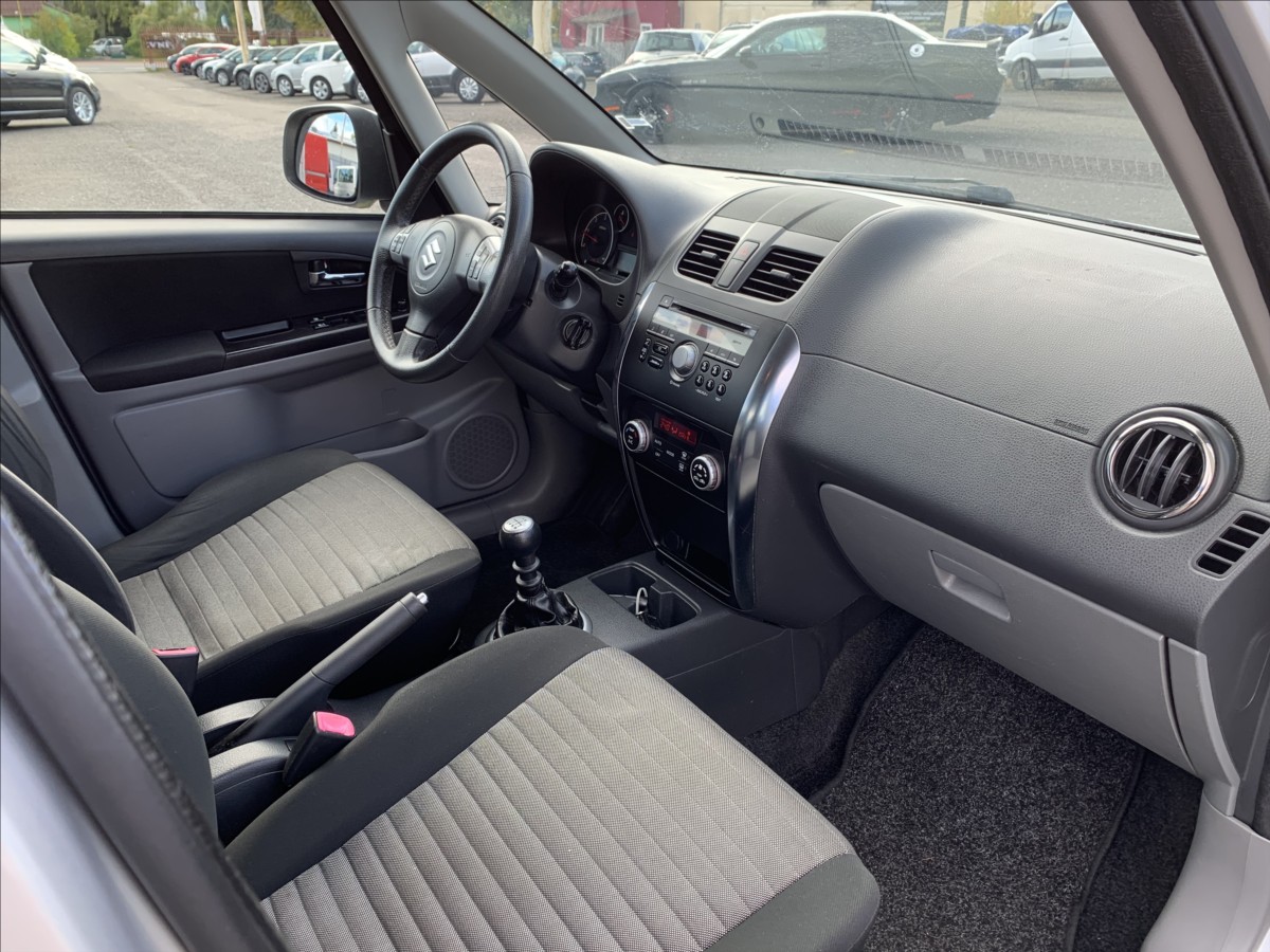 Suzuki SX4
