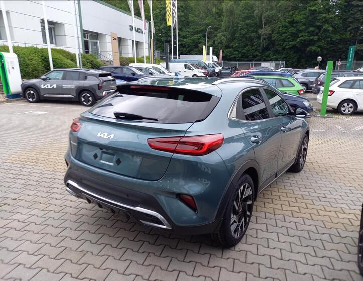 KIA XCeed 7