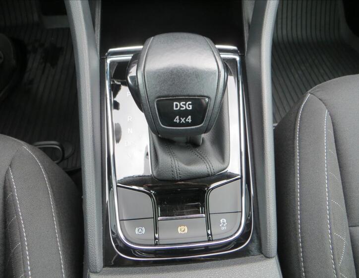 Škoda Karoq 12