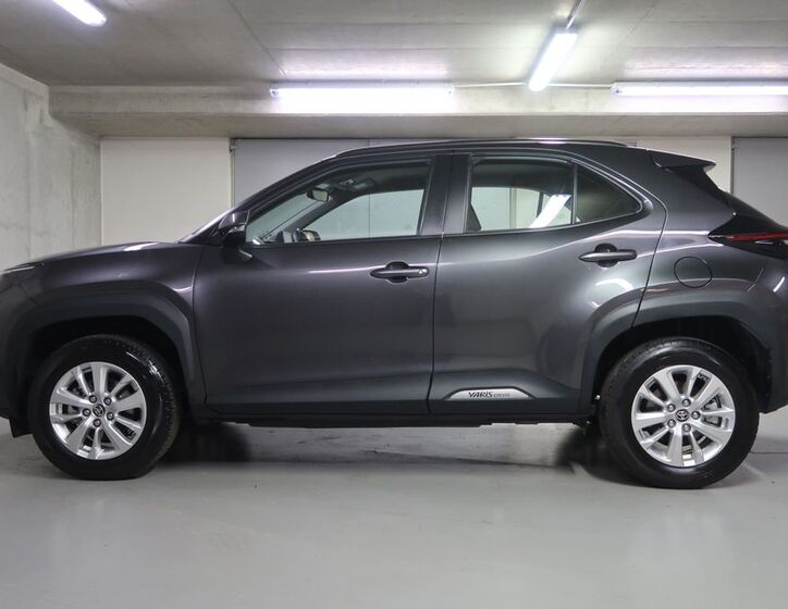 Toyota Yaris Cross 8