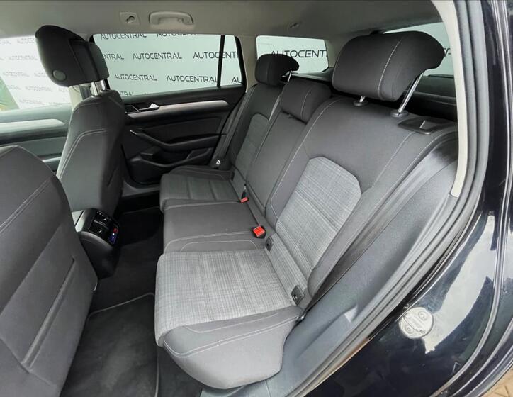 Volkswagen Passat 30