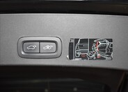 Volvo XC40 12