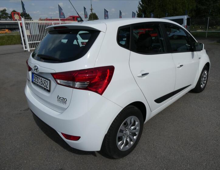 Hyundai ix20 9